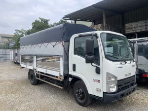 ISUZU QKR 270 THÙNG BẠT