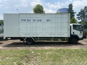 Giá Xe tải ISUZU FRR650