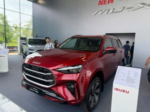 ISUZU 7 chỗ MU-X