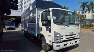 ISUZU 2.5 Tấn Bạt Bửng Nâng